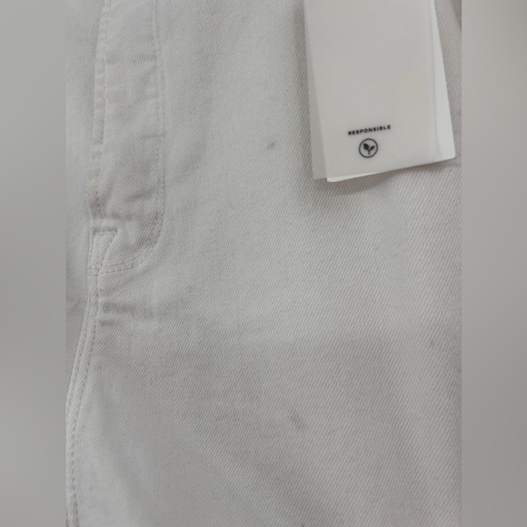 Good American NWT Juniors Good 90's Short Size 15 White Distressed HIgh Waist - Picture 3 of 8